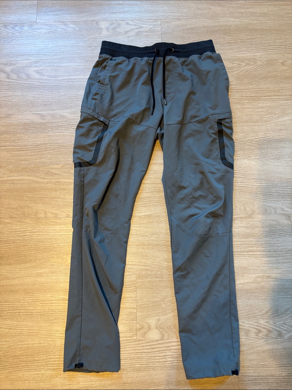 Under Armour Men’s Large Sportstyle Elite Cargo Joggers Gray Fitted Pants Gym